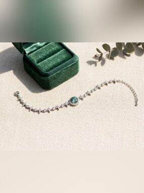 1 CT Green Moissanite Celestial Star Bracelet